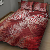Aotearoa Maori Koru Curves Quilt Bed Set Silver Ferns - Crimson Red