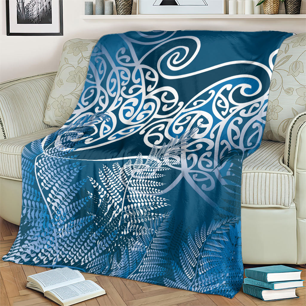 Aotearoa Maori Koru Curves Blanket Silver Ferns - Navy Blue