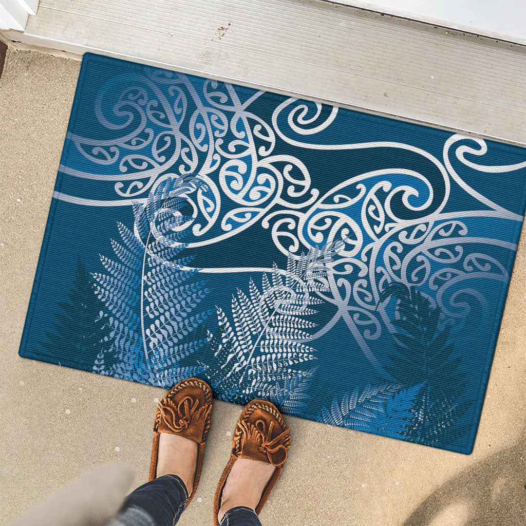 Aotearoa Maori Koru Curves Rubber Doormat Silver Ferns - Navy Blue