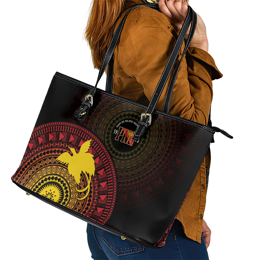 Papua New Guinea Independence Leather Tote Bag Tapa Circle