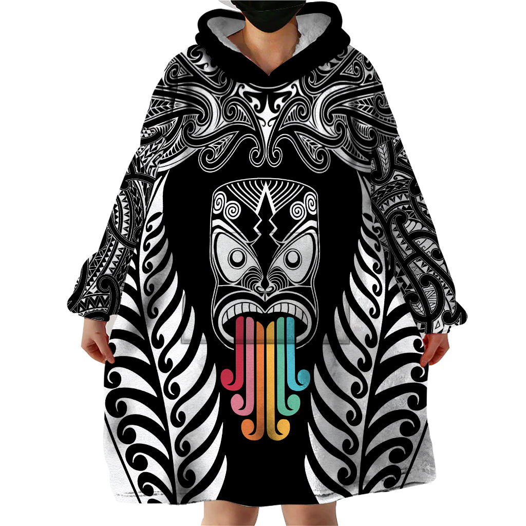 personalised-kia-kaha-te-reo-maori-wearable-blanket-hoodie-hei-tiki-mix-koru-black