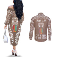 Personalised Kia Kaha Te Reo Maori Couples Matching Off The Shoulder Long Sleeve Dress and Long Sleeve Button Shirts Hei Tiki Mix Koru - Brown LT7 - Polynesian Pride