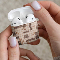 Hawaiian Quilt Tapa On Beige Palaka Motifs AirPods Case
