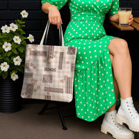 Hawaiian Quilt Tapa On Beige Palaka Motifs Tote Bag