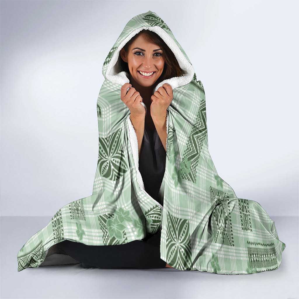 Hawaiian Quilt Tapa On Pastel Mint Palaka Motifs Hooded Blanket
