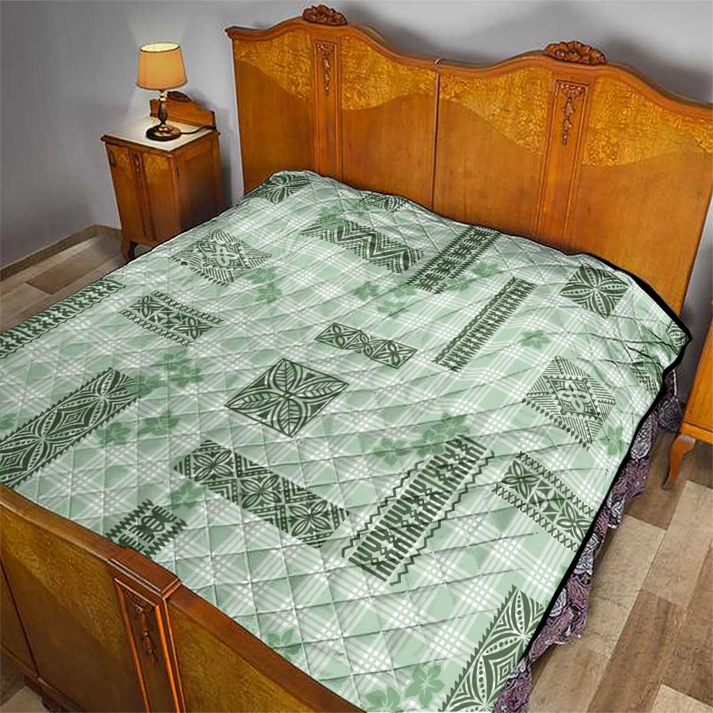 Hawaiian Quilt Tapa On Pastel Mint Palaka Motifs Quilt
