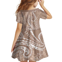 Polynesia Plumeria Lei Kid Short Sleeve Dress Beige Curves Motif