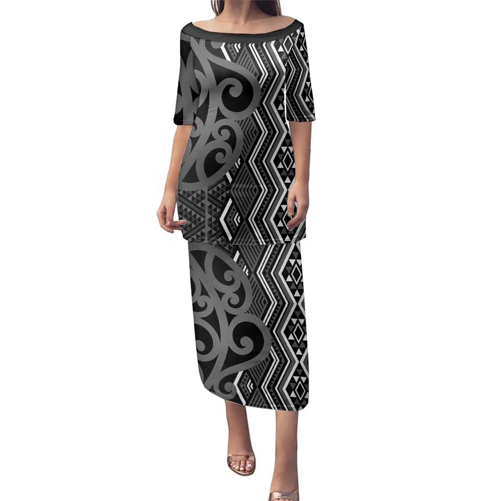 Maori Taniko Patterns Family Matching Puletasi and Hawaiian Shirt Black Patiki Motifs Mix Whakairo Ngaru LT7 Mom's Dress Black - Polynesian Pride