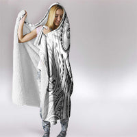 Polynesia Plumeria Lei Hooded Blanket White Curves Motif