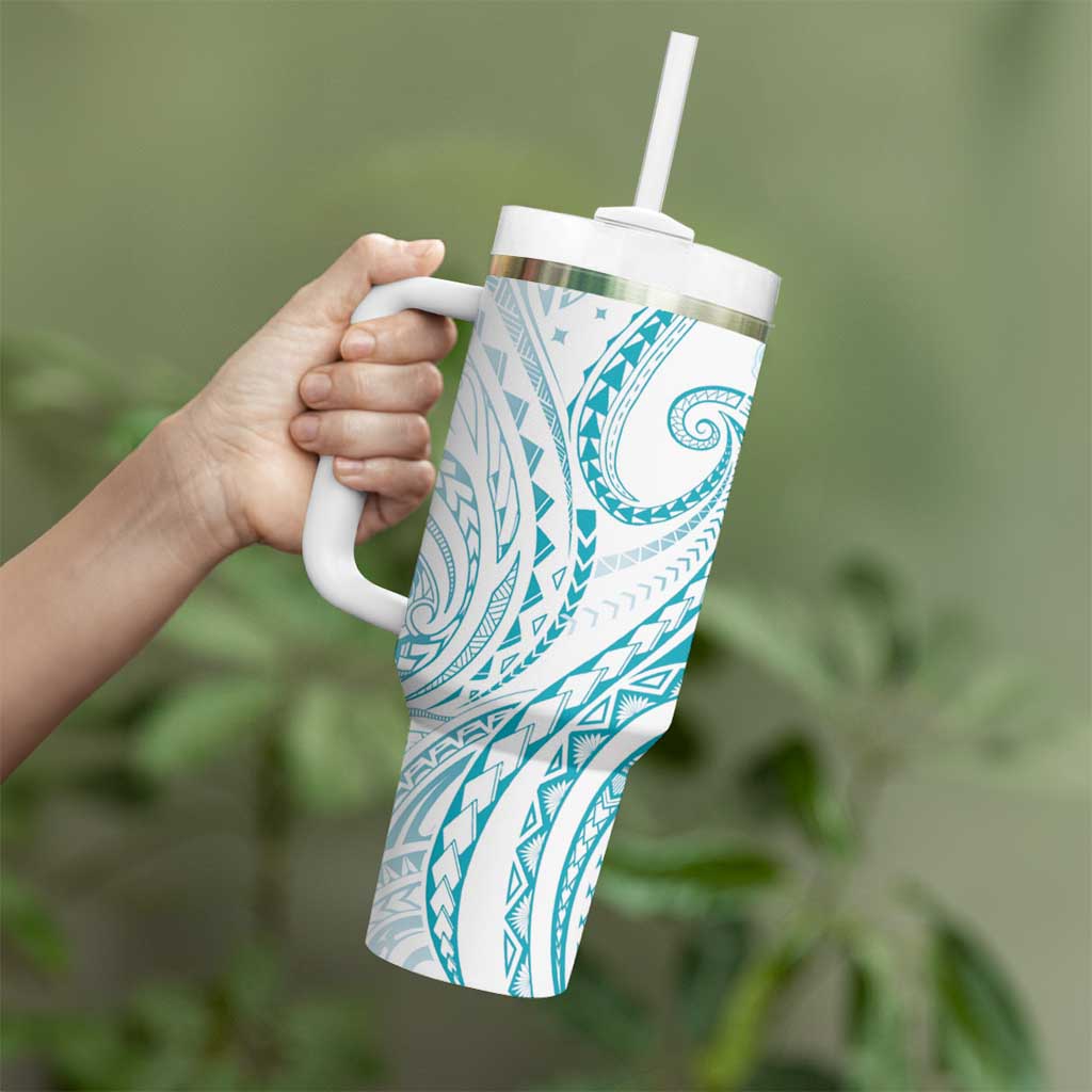 Polynesia Plumeria Lei Tumbler With Handle White Turquoise Curves Motif