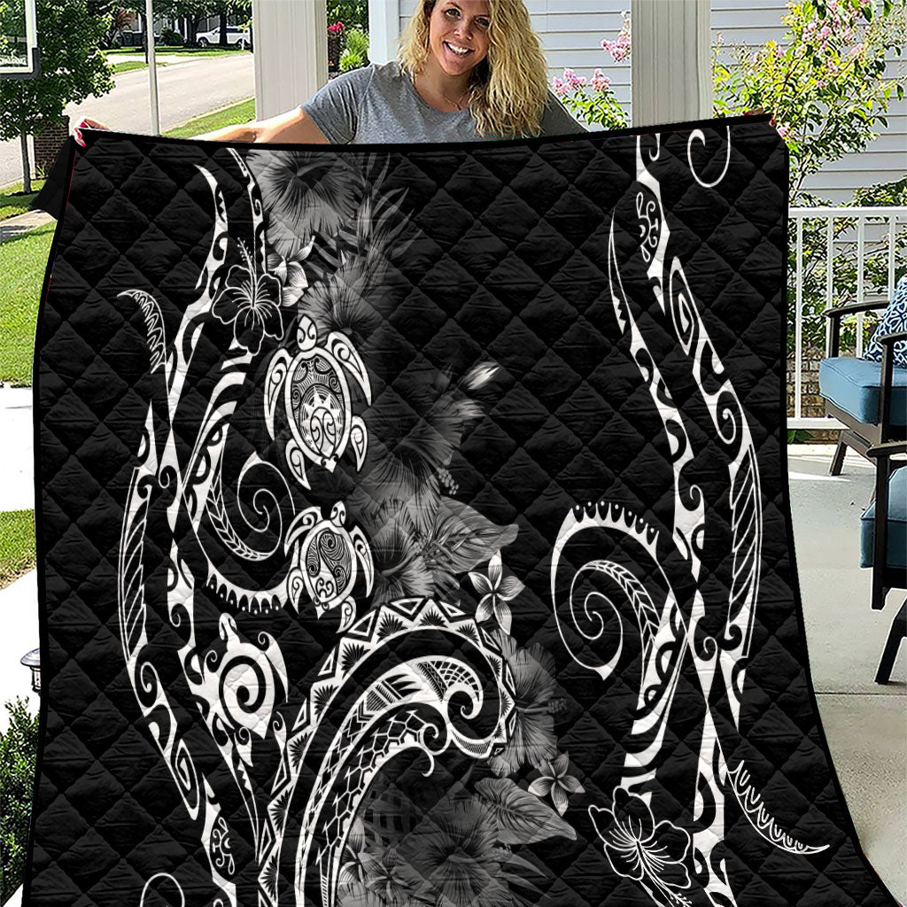 Aloha Hawaii Turtles Floral Quilt Obsidian Glaze