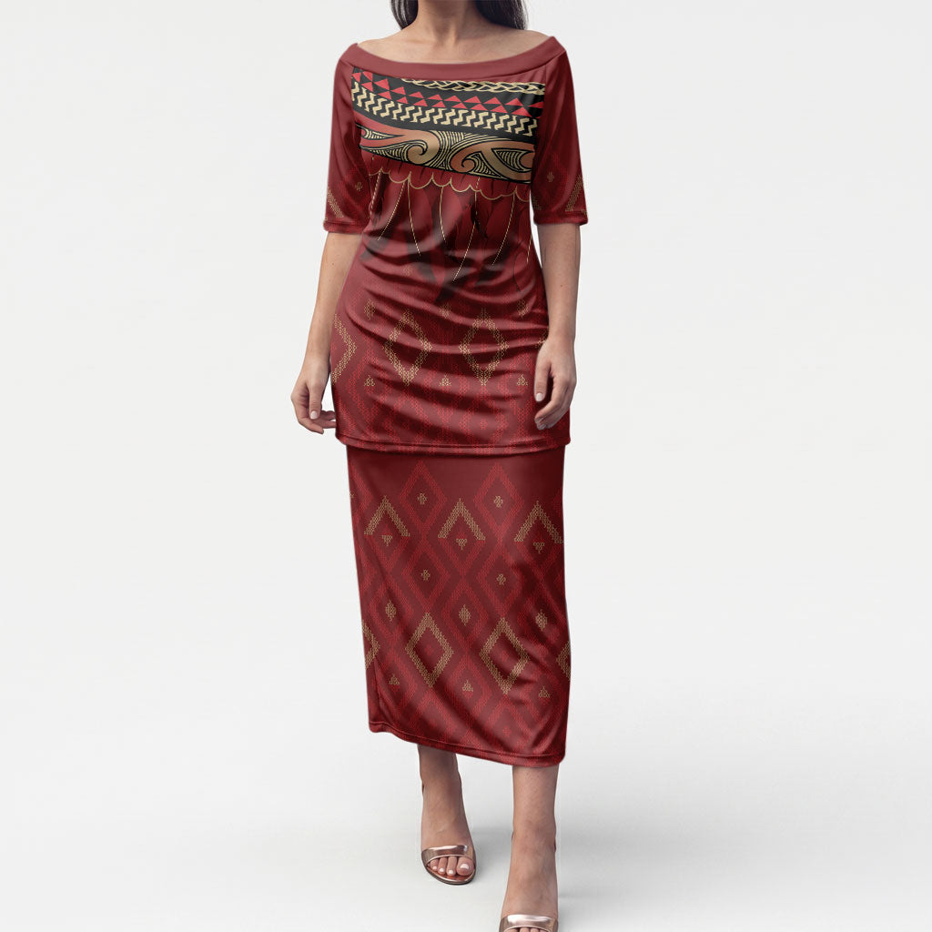 Aotearoa Maori Waikato Tainui Iwi Puletasi Korowai Tukutuku Kaokao Motifs