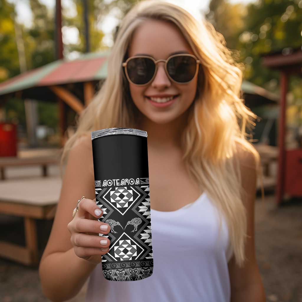 Personalised Taniko Motifs Aotearoa Skinny Tumbler Waitangi Kowhaiwhai Kiwi - Monochrome LT7 - Polynesian Pride