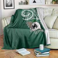 Hawaii Rainbow Warriors Alumni Blanket Ti Maile Lei - Glory For The Warriors