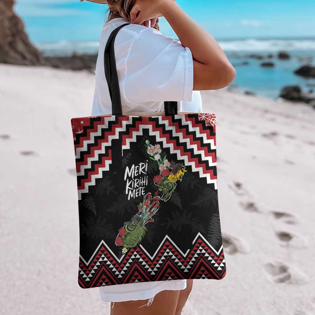 New Zealand Christmas Taniko Poutama Tote Bag Flora Map with Birds - Polynesian Pride