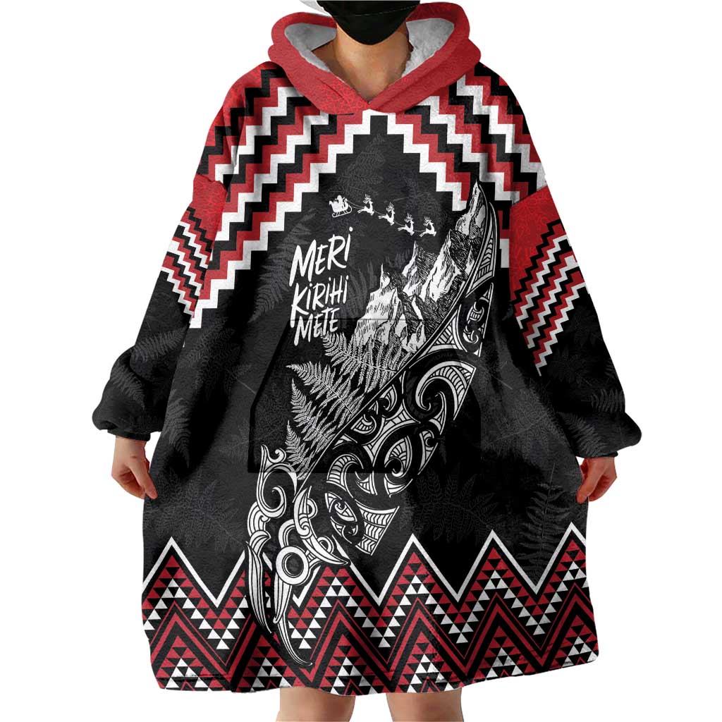 New Zealand Christmas Taniko Poutama Wearable Blanket Hoodie Mountainscape Maori Fern - Polynesian Pride