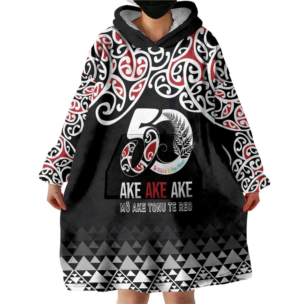 Kia Kaha Te Reo Maori Wearable Blanket Hoodie 50 Years Mo Ake Tonu Te Reo - Polynesian Pride
