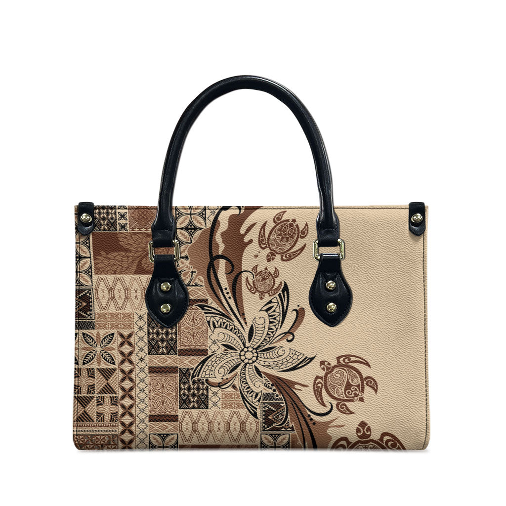 Talofa Samoa Mamanu Siapo Mix Malu Leather Bag Classic Beige Frangipani and Turtles LT7 - Polynesian Pride