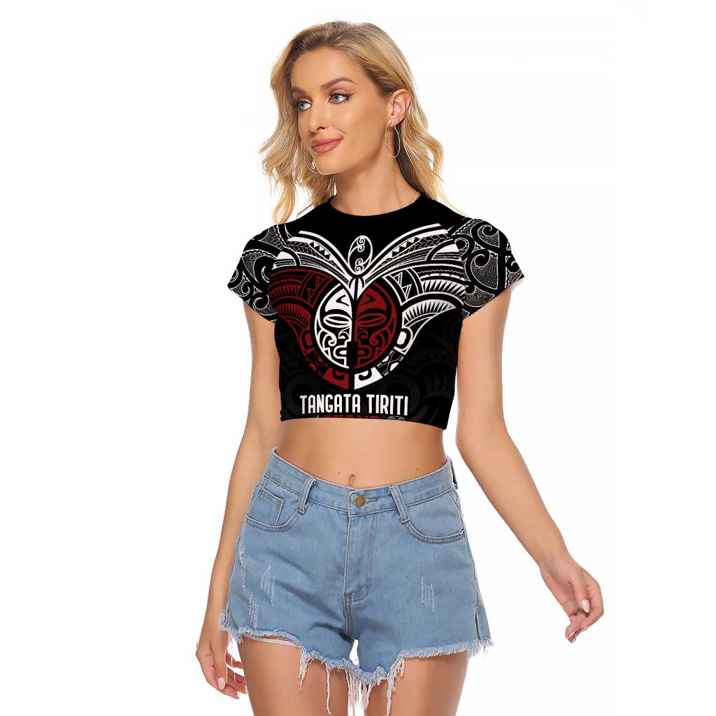 Maori Hongi Toitu Te Tiriti Raglan Cropped T Shirt Tangata Tiriti Stand With Tangata Whenua