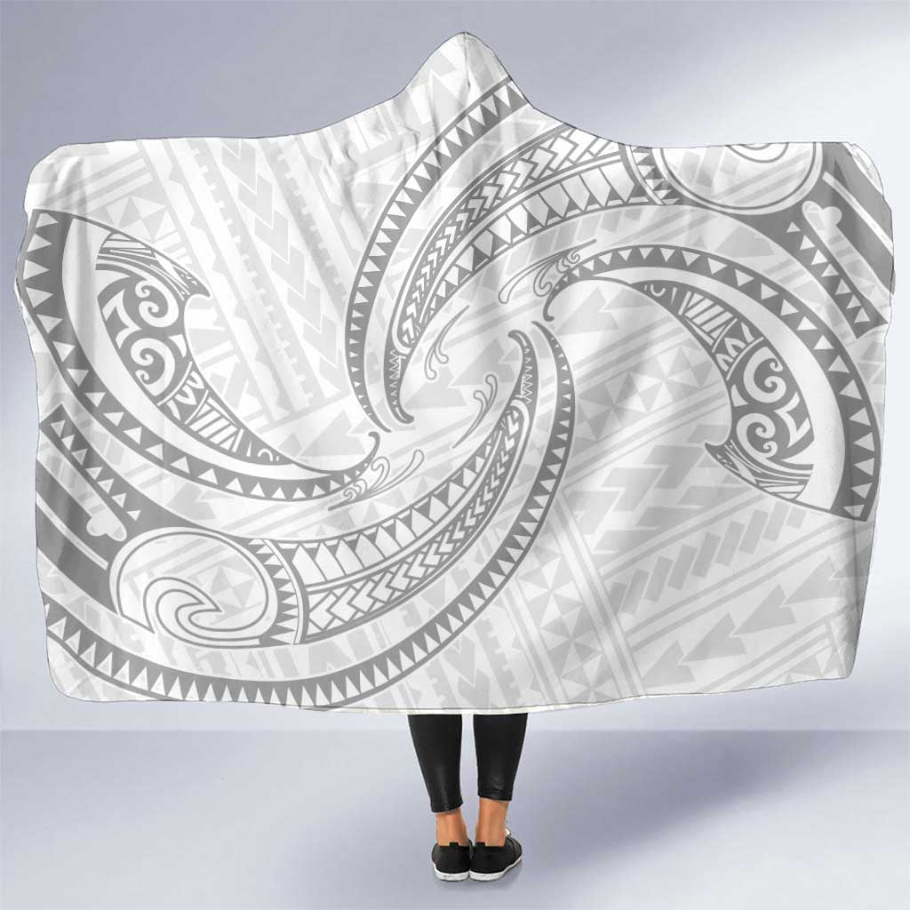 White Sunday Lotu Tamaiti Hooded Blanket Polynesian Wave Pastel Gray - Polynesian Pride