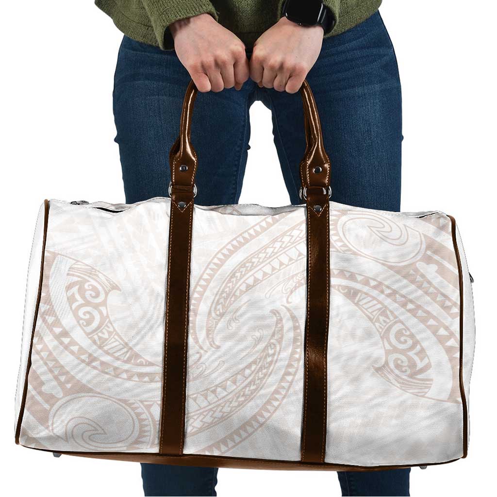 White Sunday Lotu Tamaiti Travel Bag Polynesian Wave Pastel Nude - Polynesian Pride