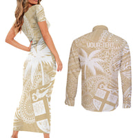 Custom Indo Fijians Couples Matching Short Sleeve Bodycon Dress and Long Sleeve Button Shirt Fiji ke Hindustani Polyneisan Paisley Beige Style LT9 - Polynesian Pride