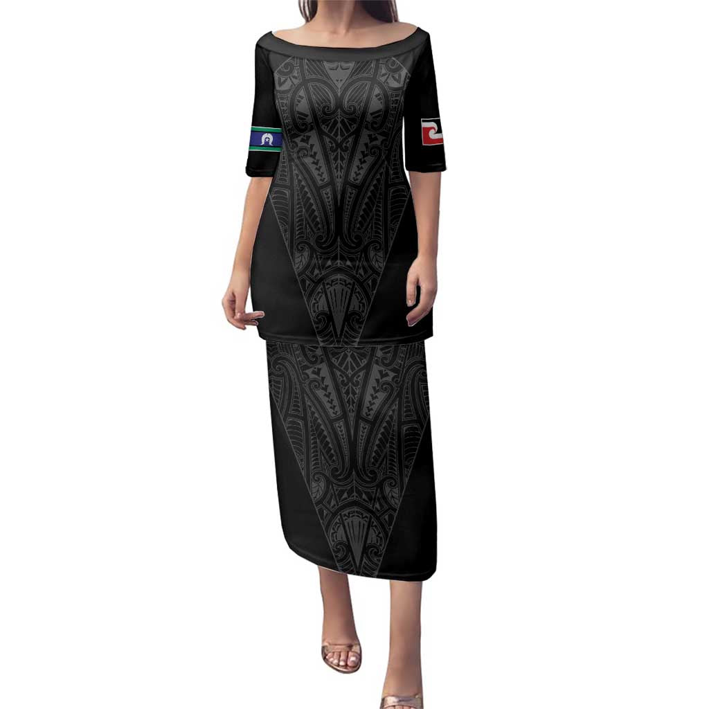 Queensland Maori Rugby Nga Hau e Wha Family Matching Puletasi and Hawaiian Shirt Black Motif LT9 Mom's Dress Black - Polynesian Pride