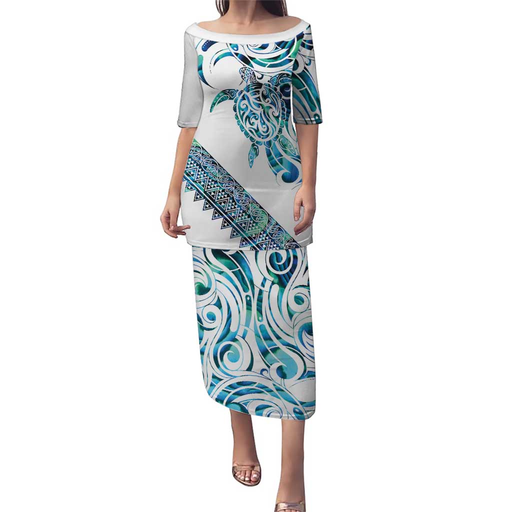 Kahui Whetu Paua shell Kowhaiwhai Taniko Personalised Family Matching Puletasi and Hawaiian Shirt Turtle Tattoo Maori Tribal Style LT9 Mom's Dress Blue - Polynesian Pride