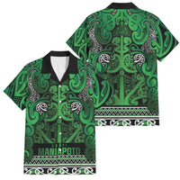 Aotearoa Iwi Ngati Maniapoto Family Matching Off Shoulder Short Dress and Hawaiian Shirt Maori Wharenui House Tribal Pattern LT9 Dad's Shirt - Short Sleeve Dark green - Polynesian Pride