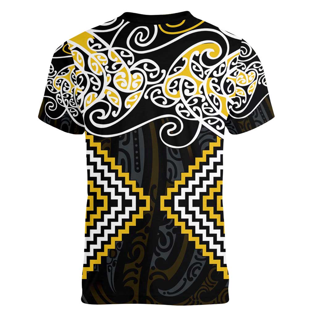 Gold Aotearoa Tukutuku Manawa Tapu Women V-Neck T-Shirt Ta Moko Toi Maori LT9 - Polynesian Pride