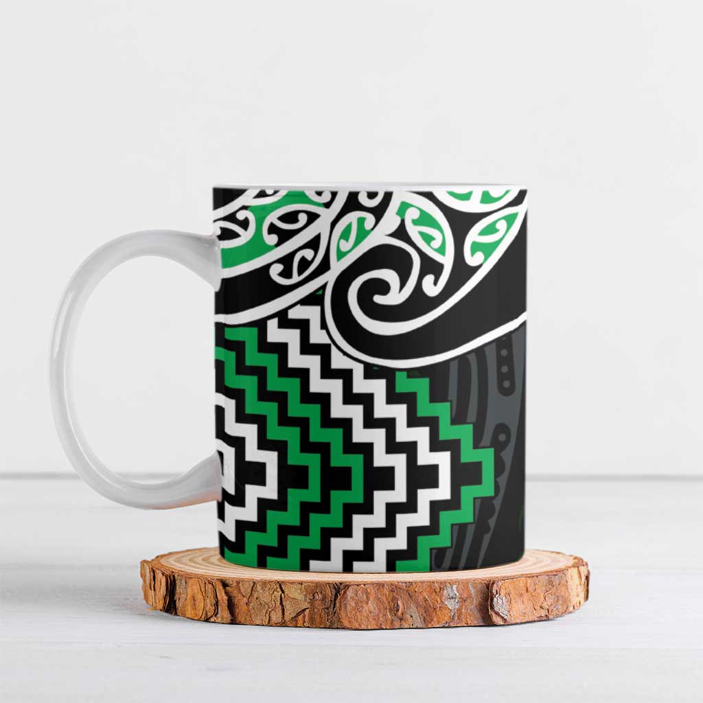 Green Aotearoa Tukutuku Manawa Tapu Ceramic Mug Ta Moko Toi Maori - Polynesian Pride