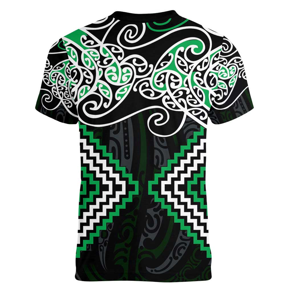Green Aotearoa Tukutuku Manawa Tapu Women V-Neck T-Shirt Ta Moko Toi Maori LT9 - Polynesian Pride