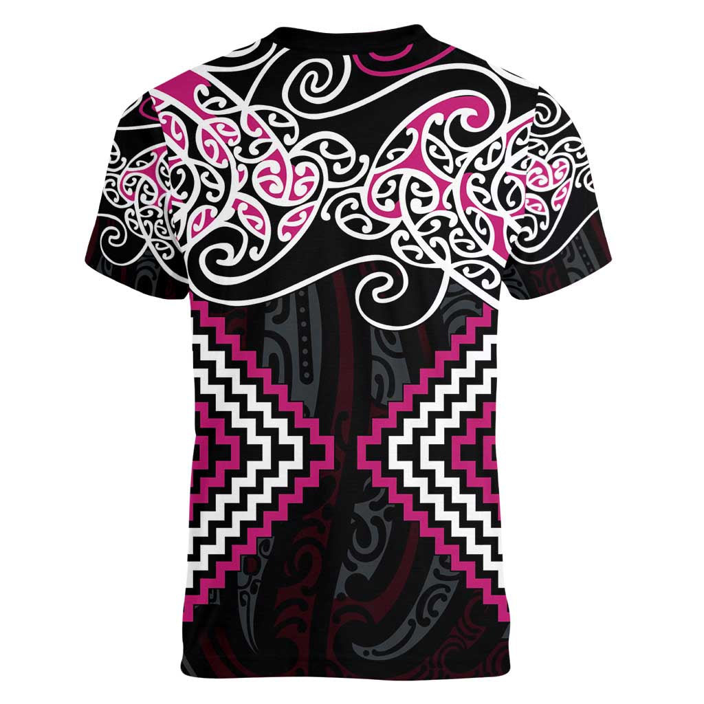 Pink Aotearoa Tukutuku Manawa Tapu Women V-Neck T-Shirt Ta Moko Toi Maori LT9 - Polynesian Pride