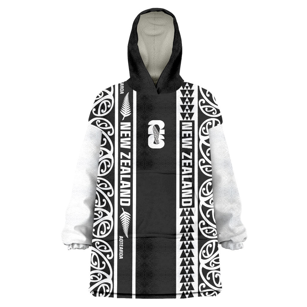 Custom New Zealand Football White Fern Supporter Wearable Blanket Hoodie LT9 One Size Black - Polynesian Pride