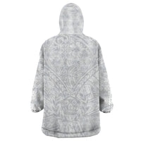 Tonga White Sunday Wearable Blanket Hoodie Polynesian Plumeria Tribal Simple LT9 - Polynesian Pride
