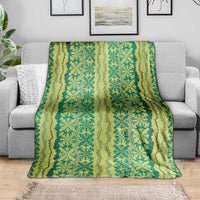 Hawaii Lei with Tribal Quilt Motif Blanket