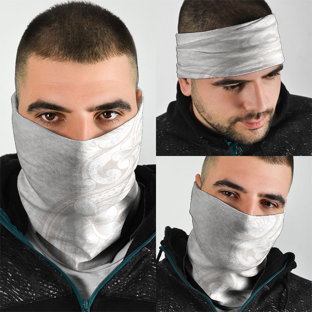 Hawaii Plumeria Lokelani Pikake Lei Neck Gaiter Sandy Beige Polynesian Tattoo