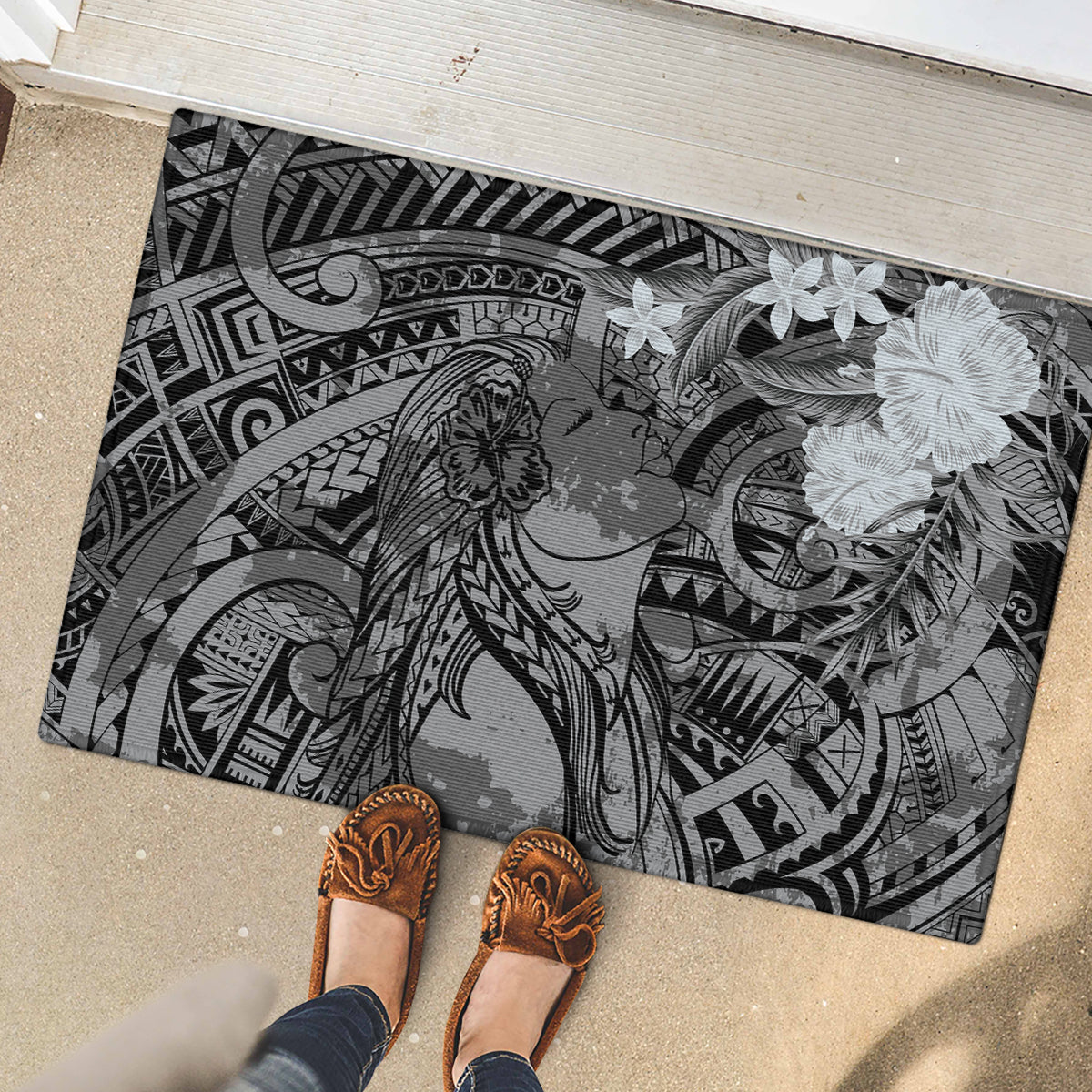Pacific Beauty Girl Rubber Doormat Black Polyneisan Tribal Vintage Motif