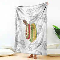 Hawaii Lei Kamehameha Blanket Ke'oke'o Seamless Pattern Hibiscus Flower LT9 - Polynesian Pride