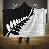 New Zealand Silver Fern Niho Taniwha Hooded Blanket