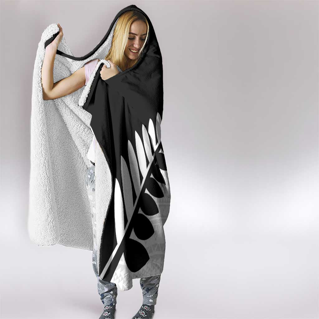 New Zealand Silver Fern Niho Taniwha Hooded Blanket