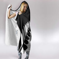 New Zealand Silver Fern Niho Taniwha Hooded Blanket