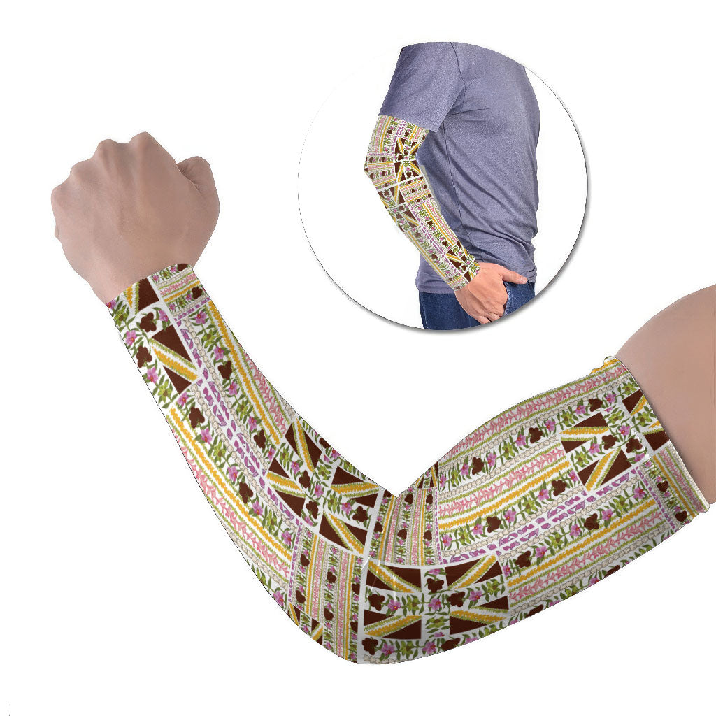 Hawaii Lokelani Pikake Lei Arm Sleeves Hawaiian Flag Motif LT9 Set of 2 White - Polynesian Pride
