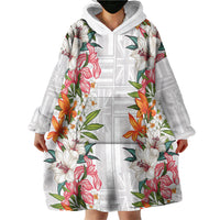 Hawaii Tropical Twist Lei Wearable Blanket Hoodie Hawaiian Flag Motif LT9 - Polynesian Pride