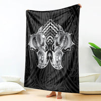Aotearoa Kowhaiwhai Poutama Black Motif Blanket LT9 - Polynesian Pride