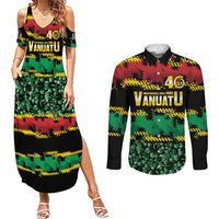Vanuatu 46th Year Anniversary Couples Matching Summer Maxi Dress and Long Sleeve Button Shirt 30 July 1980 Hibiscus Seamless Pattern
