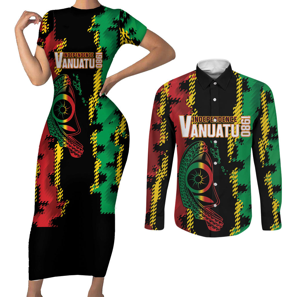 Vanuatu 46th Year Anniversary Couples Matching Short Sleeve Bodycon Dress and Long Sleeve Button Shirt Tamtam Slit Drums Long God Yumi Stanap LT9 Black - Polynesian Pride