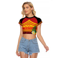 Hawaii Ku Kia'i Mauna Personalized Raglan Cropped T Shirt Hibiscus Kakau Pattern