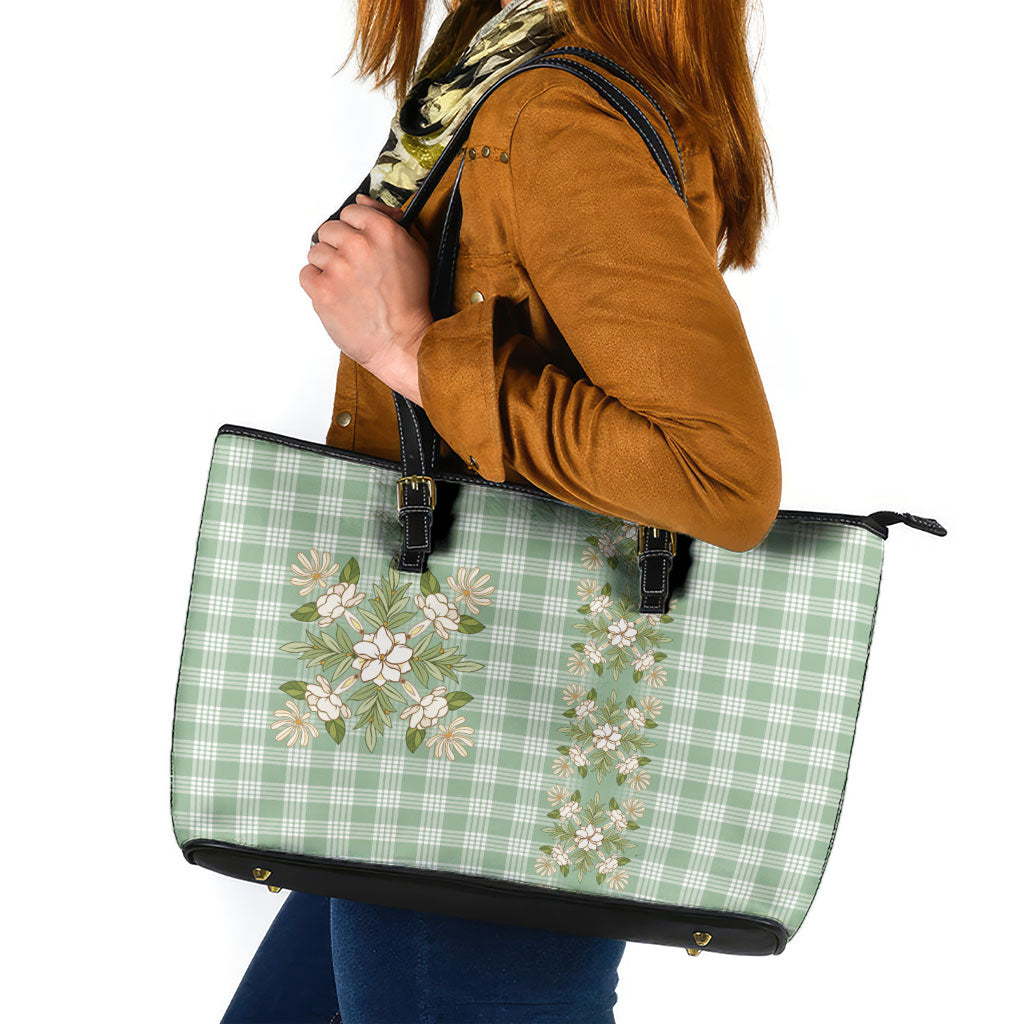 Liko Kukui Hawai'i Palaka Squares Maile Leaf Leather Tote Bag Flowers Hawaiian Quilt Patterns