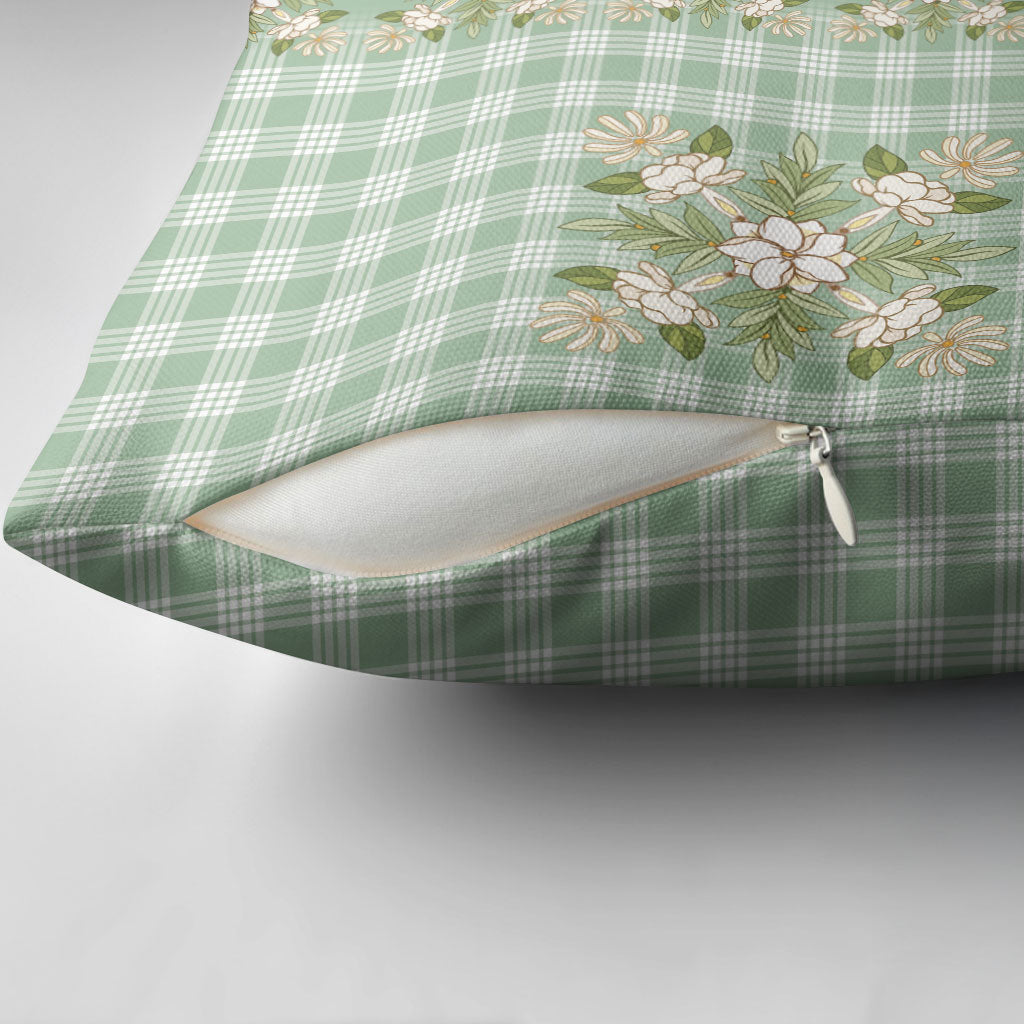 Liko Kukui Hawai'i Palaka Squares Maile Leaf Pillow Cover Flowers Hawaiian Quilt Patterns
